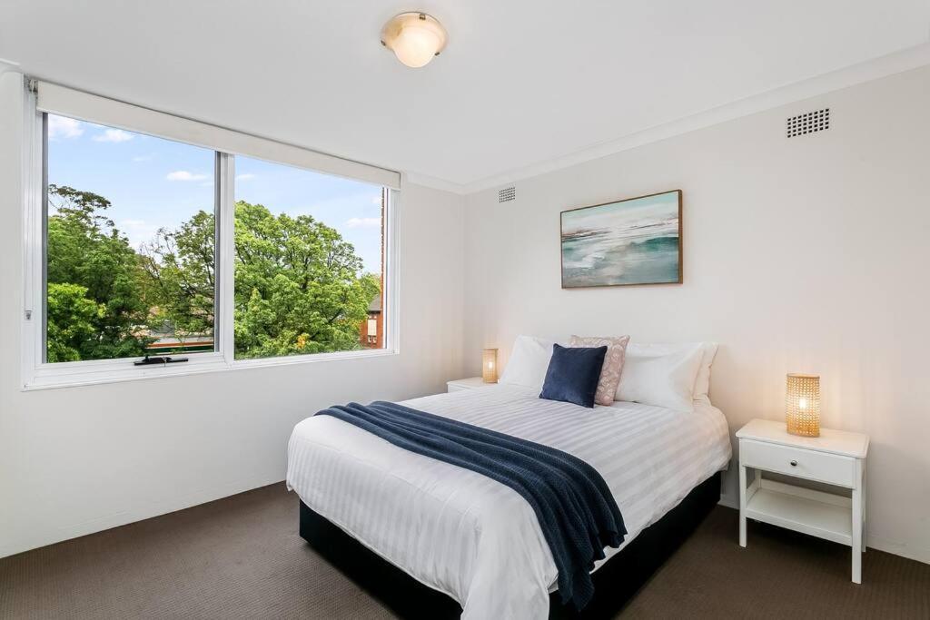 Modern 2 Bedroom In Mosman * Sydney